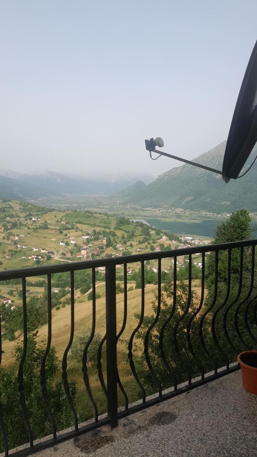Viewpoint Kofiljaca Bed & Breakfast Plav Exterior photo
